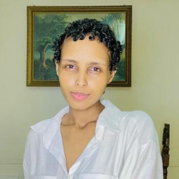 Babysitter in Cairo: Hana