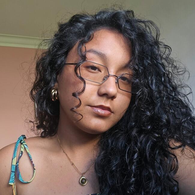 位于納扎雷的临时保姆: Lara