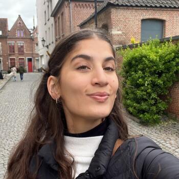 Babysitter in Saint-Gilles: Julieta