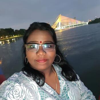 Babysitter in Kuala Lumpur: SHOBANA