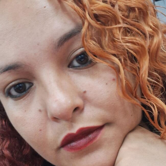 Babysitter in Apucarana: Isny Cruz