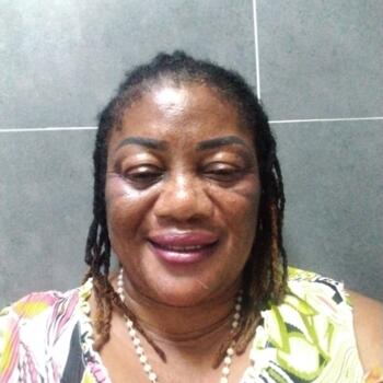 جليسة أطفال في أبوظبي: Nicoline