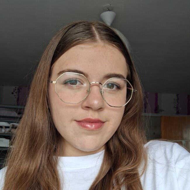 Babysitter in Diarville: Chloé