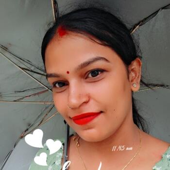 Babysitting job in Ahmedabad: babysitting job Kavita