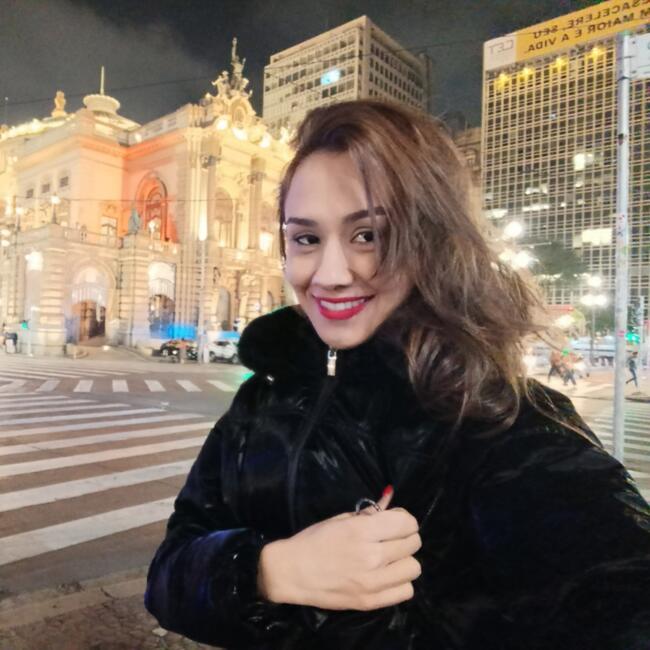 Babá em São Paulo: Valéria