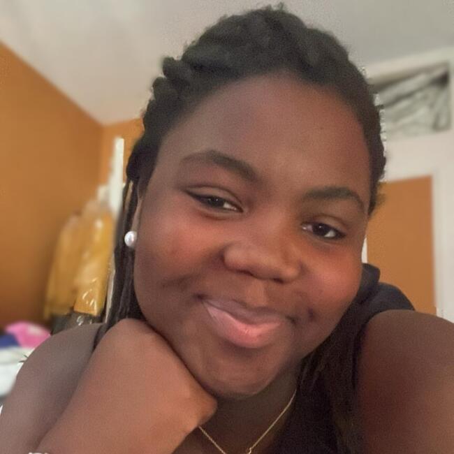 Babysitter in Bourges: Mona