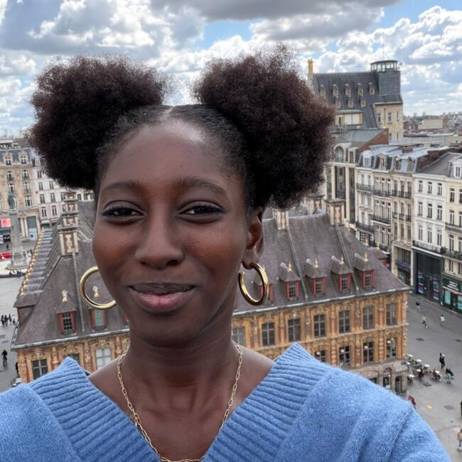 Babysitter in Lille: Amina