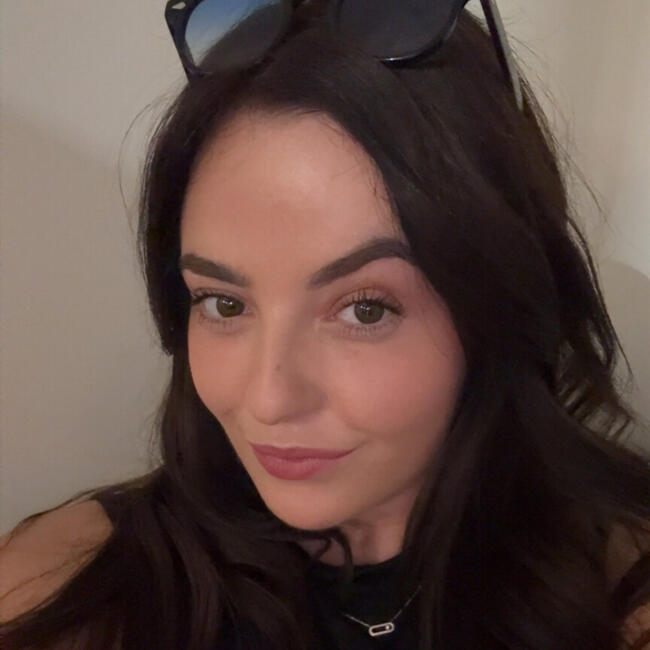 Babysitter in Lyon: Jade