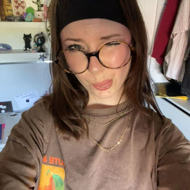 Babysitter in Les Ulis: Leane