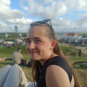 Babysitter in Colombes: Emma