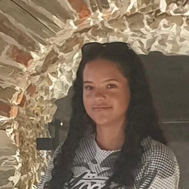 Babysitter in London: Nela