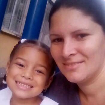 Baby-sitter in Caraballeda: Maria