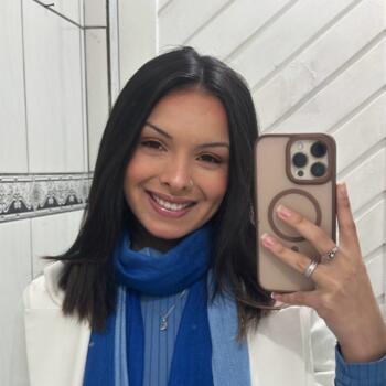 Babysitter in Itajaí: Yasmim