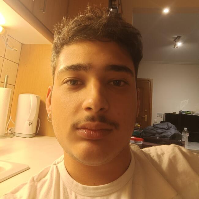 Babysitter στην περιοχή Βριλήσσια: Αλέξανδρος