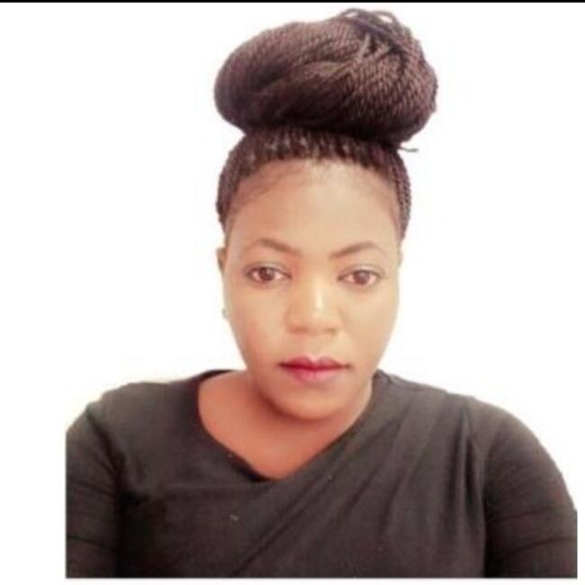 مربية أطفال في الدوحة: Ashley