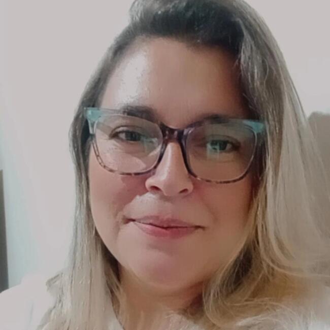 Babysitter in São José dos Campos: Raissa