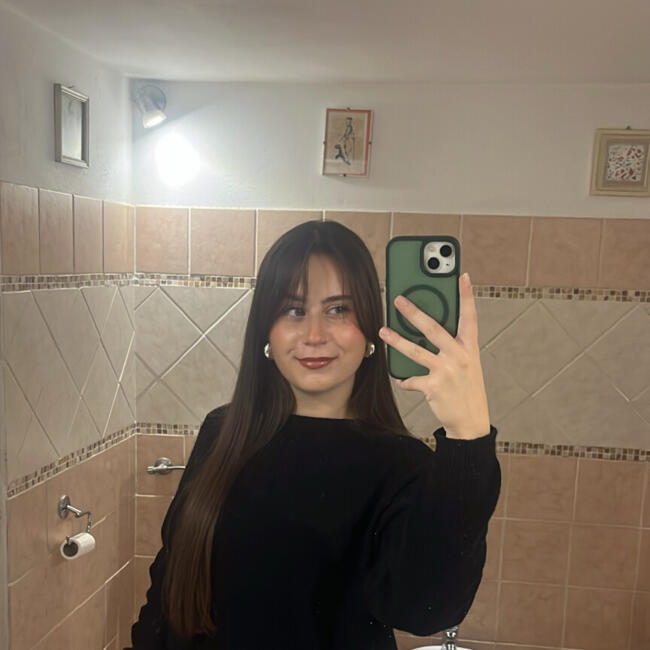 Babysitter in Arezzo: Camilla