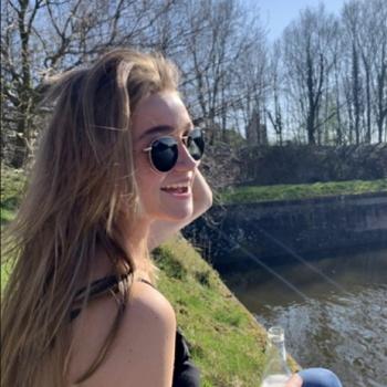 Oppas in Naarden: Féline