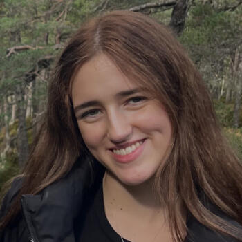 Babysitter in Aberdeen: Emily