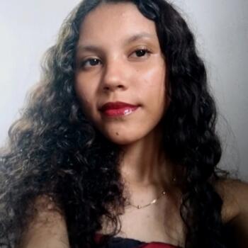 Babysitter Caucaia: Thaissa