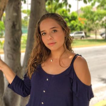 Babysitter Cancún: Daniella