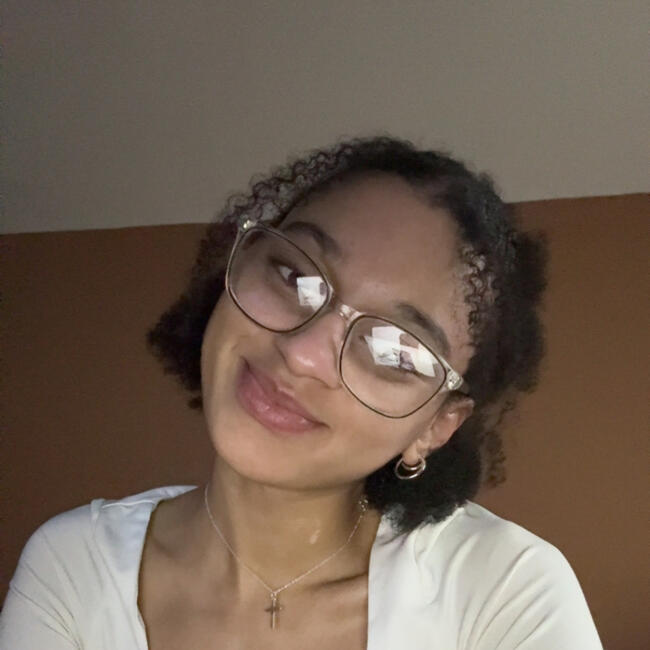 Babysitter in Alexandria: Tykira