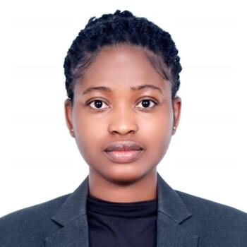 جليسة أطفال في أبوظبي: Bukola