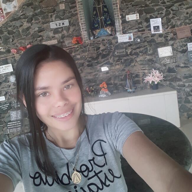 Babysitter in Caçador: Cris