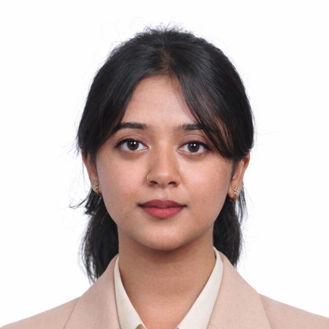 Babysitter in Pavia: Pooja Bindu Sadees