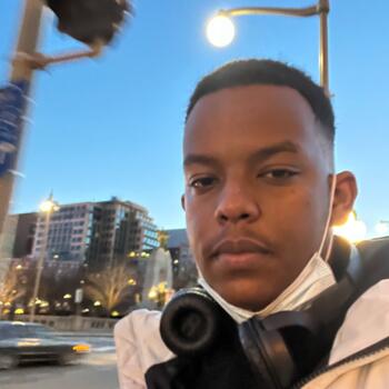 Babysitter in Ottawa: Yaphet