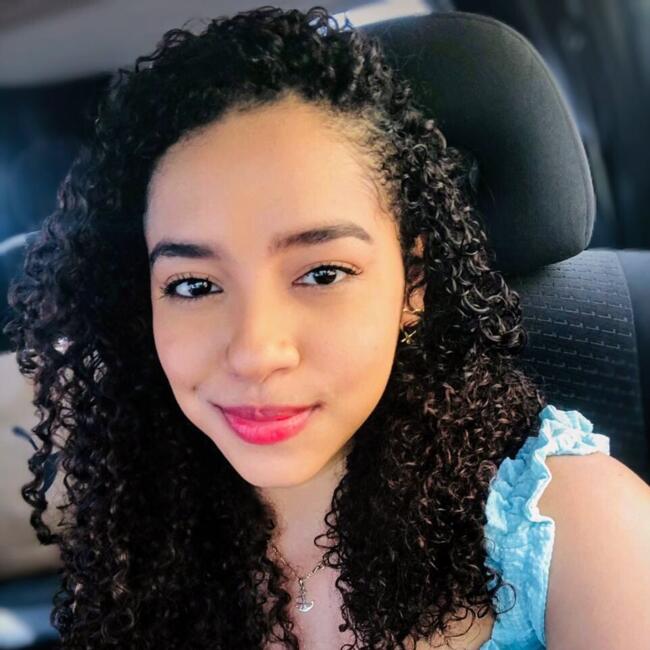 Babysitter in Panama City: Gabriela