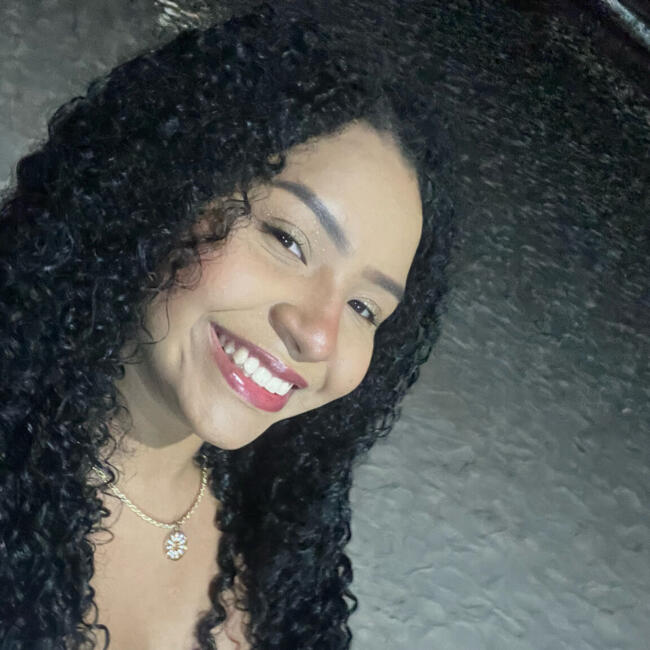 Babysitter in Navegantes: Erica