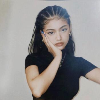 कोल्लम में बेबीसिटर: Aknshza