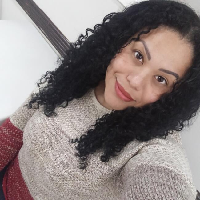 Babá em Joinville: Daiana