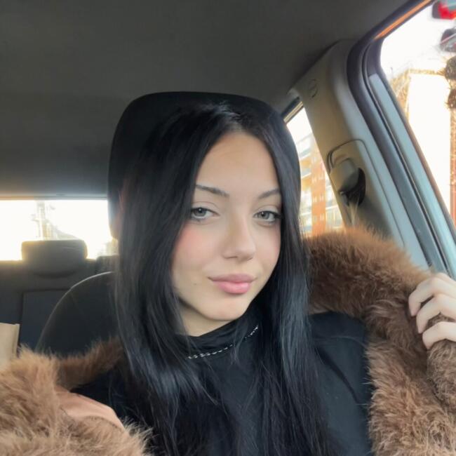 Babysitter a Nichelino: Nicole