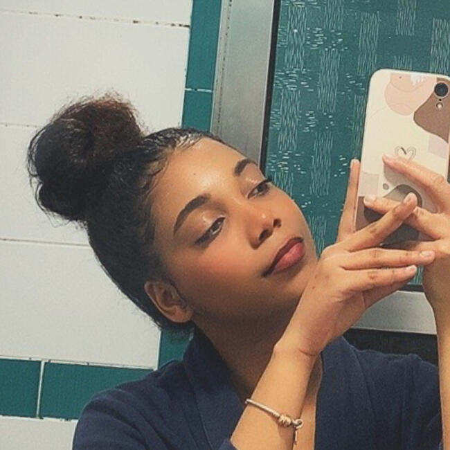 Babysitting job in Beja: Monica