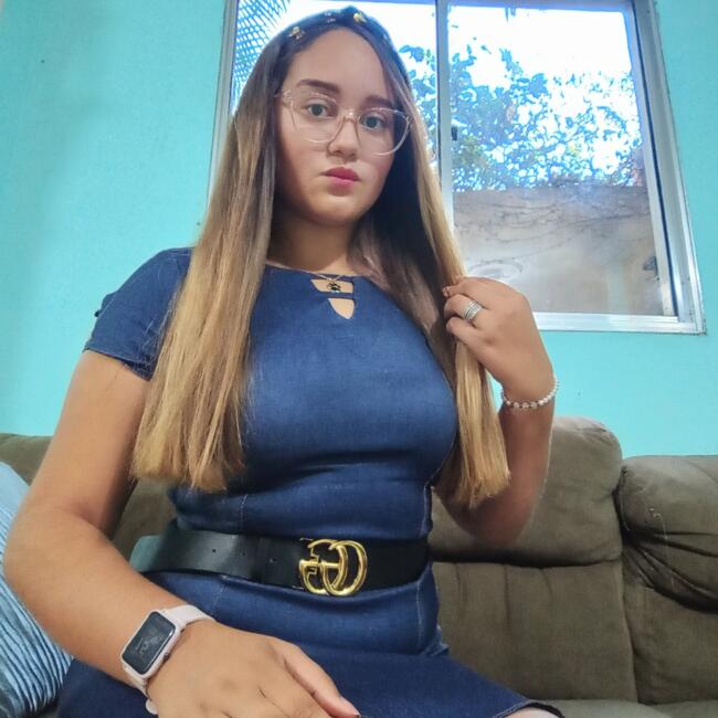 Babysitter in Itaquaquecetuba: Julia