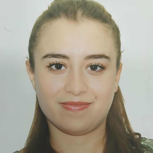 Babysitter in Lille: Kamelia