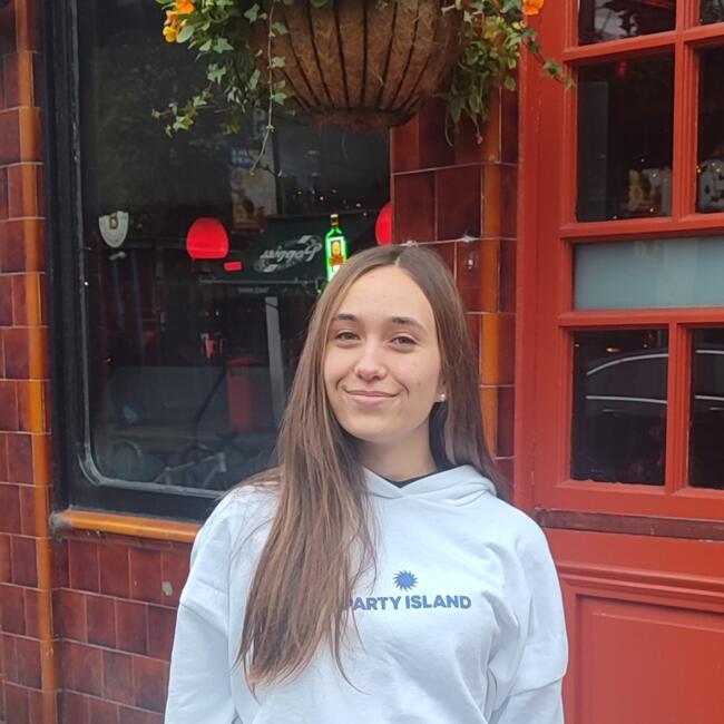 Canguro en Humanes de Madrid: Rocío