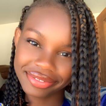 Babysitter Villeneuve-sur-Verberie: Neva