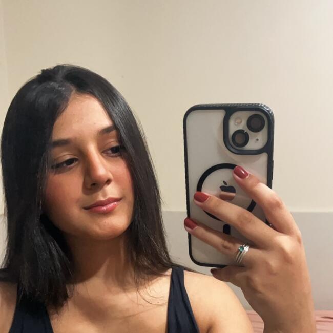 Babysitter in Patos de Minas: Vitória