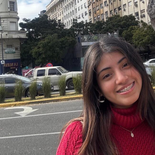 Niñera en Buenos Aires: Avril