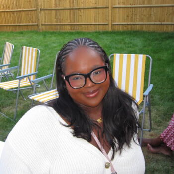 Babysitter Ashford: Oluwatumininu