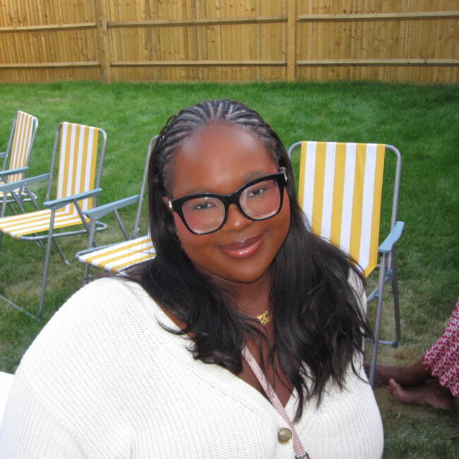 Babysitter in Ashford: Oluwatumininu