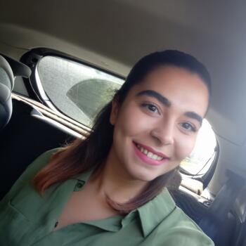 Lavoro per babysitter a Rozzano: lavoro per babysitter Valeria