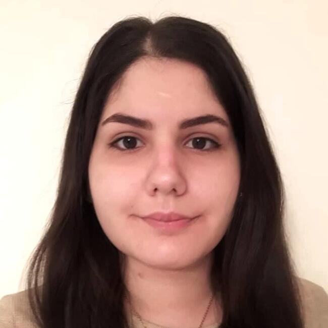 Babysitter in Coimbra: Catherine