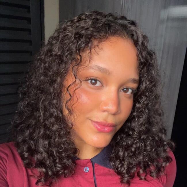Babysitter in Cuiabá: Thayane Carvalho
