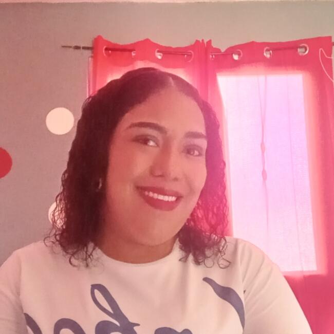 Niñera en Ciudad de Colón: Elishka