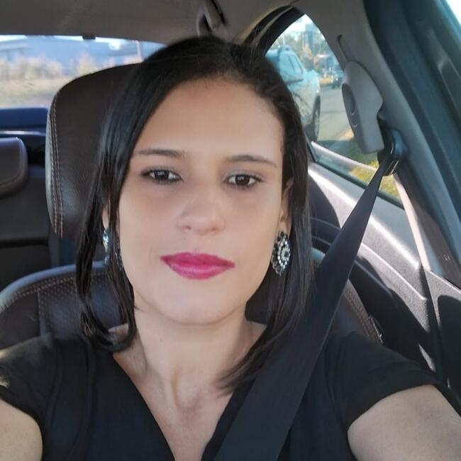 Babysitting job in Anápolis: Bruna
