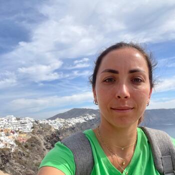 Lavoro per babysitter a Casoria: lavoro per babysitter Angela